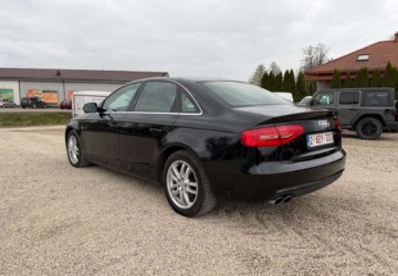 Audi A4 B8 Limousine Facelifting 2.0 TDI 177KM 2012 Audi A4 Limousine A4 B8 Lift sedan piekne auto 2.0 Diesel 177KM, zdjęcie 3