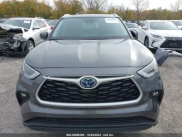 Toyota Highlander III 2023 Toyota Highlander Hybrid XLE, 2023r., 4x4, 2.5L 2.5 Hybryda 243KM, zdjęcie 4