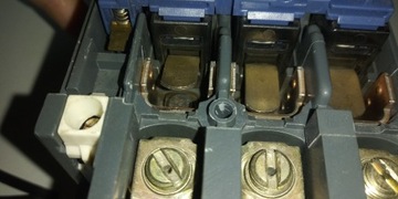 Контакторное реле Telemecanique LC1D50 230В 80А