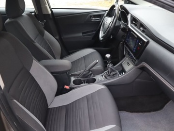 Toyota Auris II Touring Sports Facelifting 1.6 D-4D 112KM 2016 Toyota Auris 1.6 D-4D, Klima, Klimatronic, zdjęcie 8