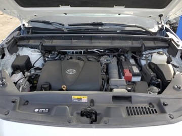 Toyota Highlander III 2022 Toyota Highlander Limited 2022 3.5l 3.5 Benzyna 295KM, zdjęcie 6