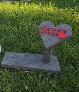 Деревянное сердце на могилу папы, композиция, украшение могилы, украшение для мамы