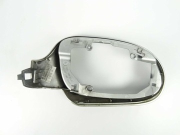 MERCEDES CLK W209 POUZDRO ZRCÁTKO LEVÝ 744U