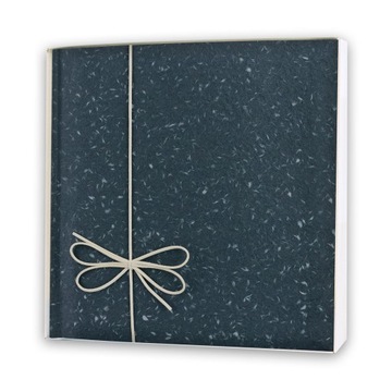 ALBUM tradycyjny na 20 kart/40 stron 24x24cm.