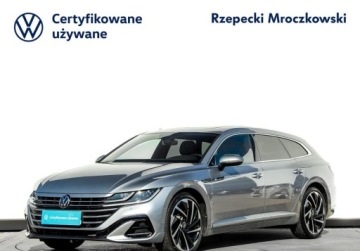 Volkswagen Arteon Fastback Facelifting 2.0 TDI 200KM 2023 Volkswagen Arteon 2.0 TDI 200KM R-LINE DSG Kamera 360 App Connect 2.0 200KM