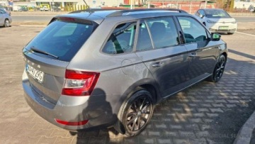 Skoda Fabia IV 1.0 TSI 95KM 2022 Skoda Fabia Ambition Plus Kamera Cofania Smartlink Faktura Vat 23 Salon Po, zdjęcie 3