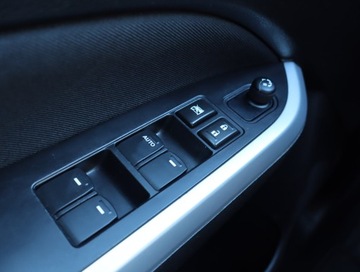 Suzuki Vitara III SUV 1.6 VVT 120KM 2016 Suzuki Vitara 1.6 VVT, Salon Polska, Serwis ASO, zdjęcie 15