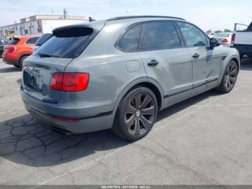Bentley Bentayga 2020 Bentley Bentayga V8 2020 4.0l 4.0 Benzyna 542KM, zdjęcie 5