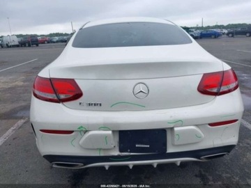 Mercedes Klasa C W205 2017 Mercedes-Benz Klasa C 2017 MERCEDES-BENZ C 300 2.0 Benzyna 241KM, zdjęcie 11