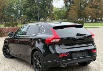 Volvo V40 II Hatchback Facelifting 2.0 D3 150KM 2018 Volvo V40 Volvo V40 D3 Inscription 2.0 Diesel 150KM, zdjęcie 9