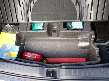 Toyota RAV4 V SUV Plug-In Facelifting 2.5 Hybrid Dynamic Force 306KM 2024 Toyota RAV4 2.5 Plug-In Hybrid GR Sport 4x4 V (201, zdjęcie 25