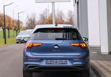 Volkswagen Golf VIII Hatchback Facelifting 1.5 TSI 150KM 2025 Volkswagen Golf 150 KM, Art Velours, Pakiet Zimowy, od reki 1.5 Benzyna, zdjęcie 3