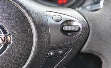 Nissan Juke I Nismo RS 1.6L turbo DIG-T 218KM 2015 Nissan Juke Bezwypadkowy 1-Wlasciciel Serwisowany Navi Kamera NISMO RS Per, zdjęcie 27