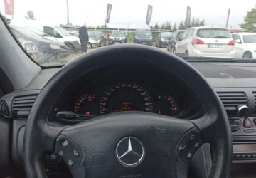 Mercedes Klasa C W203 Kombi T203 1.8 (C 180 Kompressor) 143KM 2003 Mercedes-Benz Klasa C Mercedes-Benz Klasa C 180 Kompressor Avantgarde 1.8, zdjęcie 8