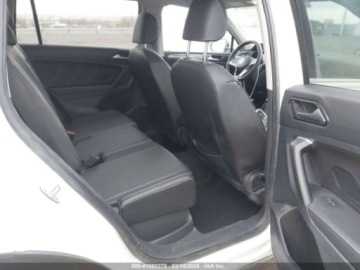 Volkswagen Tiguan III 2024 Volkswagen Tiguan Wolfsburg Edition, 2024r., 4x4, 2.0L 2.0 Benzyna 184KM, zdjęcie 9