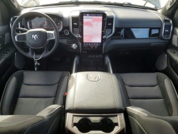  RAM 1500 Laramie 2026 5.7 Benzyna 395KM, zdjęcie 8