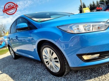 Ford Focus III Sedan Facelifting 1.0 EcoBoost 100KM 2015 Ford Focus 1.0 101KM, gwarancjaVIP, super stan, serwisowany, BEZWYPADKOWY, zdjęcie 31