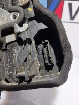 BMW E60 E61 E63 E64 E65 E66 E70 E71 ZÁMEK DVEŘE LEVÝ PŘEDNÍ 7 PIN 7202143