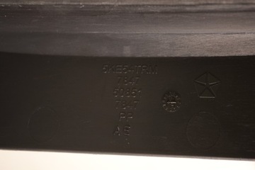 DODGE NITRO 2.8 CRD 2008 RHD LOKETNÍ OPĚRKA KONZOLA STŘEDNÍ SKŘÍŇKA