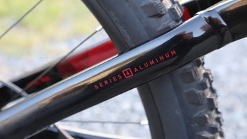 Marin Alpine Trail XR 2023 Средний эндуро-байк
