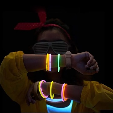 ŚWIATŁO CHEMICZNE ŚWIECĄCE PAŁECZKI opaski fluoroscencyjne 100szt świetliki