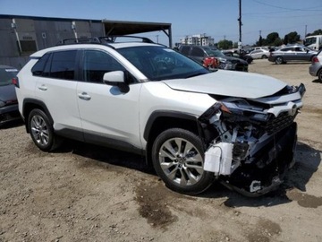 Toyota RAV4 V 2025 Toyota RAV4 Xle premium 2.5 Benzyna 203KM, zdjęcie 5