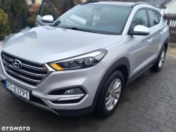 Hyundai Tucson III SUV 1.7 CRDI 115KM 2015 Hyundai Tucson Hyundai Tucson 1.7 CRDI BlueDrive GO 2WD 1.7 Diesel 115KM