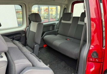 Volkswagen Caddy III Kombi Facelifting 2.0 EcoFuel 109KM 2014 Volkswagen Caddy 2.0 MPI 109 KM MAXI 7osobowy instalacja LPG Nowa Zarejest, zdjęcie 16