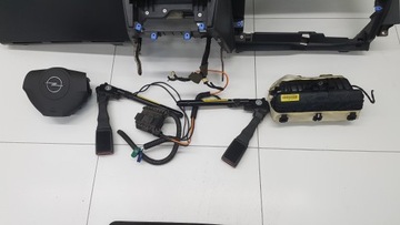 ПРИБОРНАЯ ПАНЕЛЬ OPEL ASTRA H 13113829 13149016