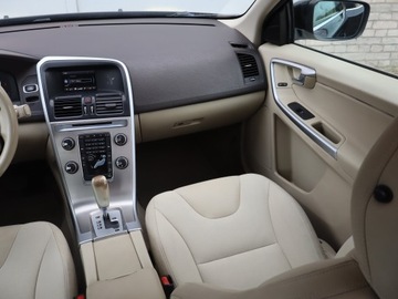Volvo XC60 I SUV 2.4 D5 215KM 2011 Volvo XC60 D5, Salon Polska, 211 KM, 4X4, zdjęcie 7