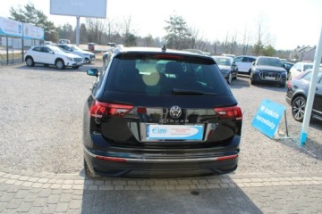Volkswagen Tiguan II SUV Facelifting 2.0 TDI 150KM 2022 Volkswagen Tiguan LIFE DSG Salon Polska, zdjęcie 6