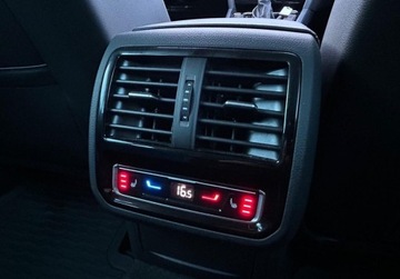 Volkswagen Passat B8 Variant Facelifting 2.0 TDI SCR 150KM 2022 Volkswagen Passat Elegance Pakiety, FV 23, ACC, Kamera, Podgrzewane 4 fot, zdjęcie 35