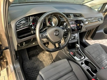 Volkswagen Touran III 1.4 TSI 150KM 2017 Volkswagen Touran 7osób 2kpl.opon SalonPL, zdjęcie 8