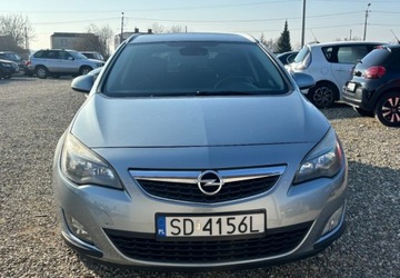 Opel Astra J Sports Tourer 1.7 CDTI ECOTEC 110KM 2012 Opel Astra 2012 r. 1.7 Diesel 110KM, zdjęcie 6