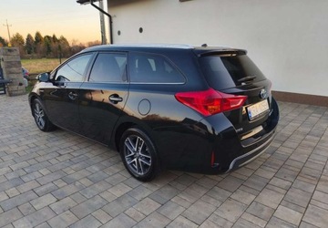 Toyota Auris II 2015 Toyota Auris Toyota Auris 1.8 Hybryda 99KM, zdjęcie 3