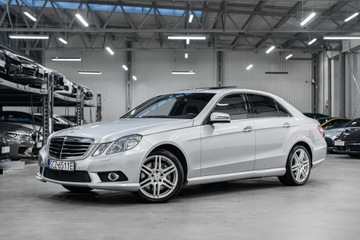 Mercedes Klasa E W211 Sedan W211 5.5 V8 (500) 388KM 2009 Mercedes E 500 5.5 V8. 388KM. Stan Fabryczny., zdjęcie 1