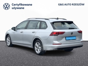 Volkswagen Golf VIII Variant 1.5 eTSI 130KM 2023 Volkswagen Golf 1.5 eTSI FV 23 Gwarancja 1.5 Benzyna 129KM, zdjęcie 3