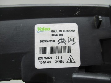 PEUGEOT 208 2 19- PŘÍDAVNÉ SVĚTLO STOP 9689043280 9830216280