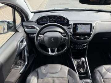 Peugeot 2008 I SUV 1.2 PureTech 82KM 2015 Peugeot 2008 PURETECH NAWIGACJA KLIMATRONIC PARKTRONIC PRZOD TYL POLSKORY, zdjęcie 8