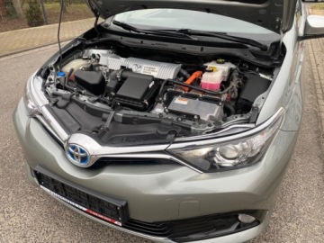 Toyota Auris II Hatchback 5d Facelifting 1.8 Hybrid 136KM 2017 Toyota Auris HYBRYDA AUTOMAT KLIMATYZACJA NAWIGACJA KAMERA TEMPOMAT GRZANE, zdjęcie 20