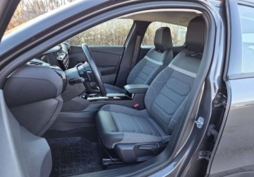 Citroen 2023 Citroen C4 Citroen C4 1.2 PureTech Feel Pack SampS EAT8 1.2 Benzyna, zdjęcie 9