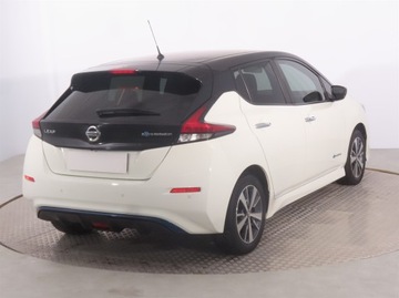 Nissan Leaf II Hatchback Elektryczny 40kWh 150KM 2018 Nissan Leaf 40 kWh, SoH 89%, Automat, VAT 23%, zdjęcie 4