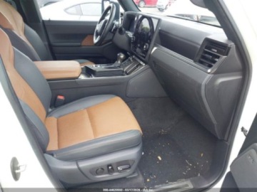 Lexus GX 2024 Lexus GX 550 Luxury 2024 3.4 Benzyna 349KM, zdjęcie 9