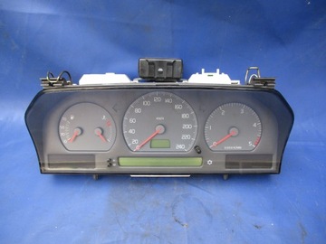 VOLVO S70 V70 2.5 TDI LICZNIK ZEGARY 9168138