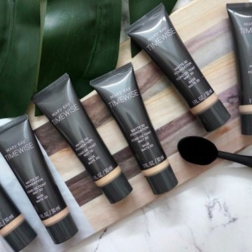 Matujący Podkład w Płynie IntelliMatch 3D MARY KAY