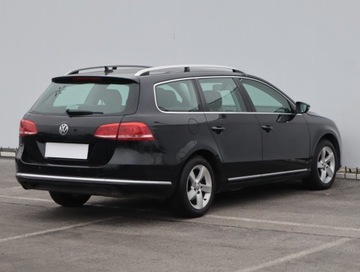 Volkswagen Passat B7 Variant 1.6 TDI CR DPF BlueMotion 105KM 2011 VW Passat 1.6 TDI, Klima, Klimatronic, Tempomat, zdjęcie 4