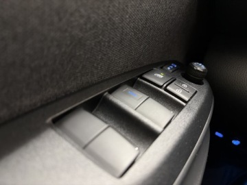 Toyota Yaris IV Cross 1.5 Hybrid 116KM 2022 Toyota Yaris Cross Hybrid 1.5 Adventure 4x4 Toyota, zdjęcie 19