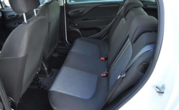 Fiat Punto Punto 2012 Hatchback 3d 1.2 69KM 2016 Fiat Punto Klimatyzacja Elektryczne Szyby 1.2 Benzyna 69KM, zdjęcie 18