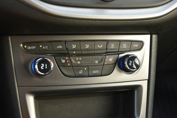 Opel Astra K Hatchback Facelifting 1.2 Turbo 110KM 2020 Opel Astra K 1.2Turbo 110KM 2020r. Polski SALON, zdjęcie 9