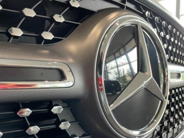 Mercedes GLB SUV Facelifting 2.0 220 190KM 2025 MERCEDES-BENZ GLB 220 4-Matic AMG Line 2.0 (190KM) 2025, zdjęcie 4